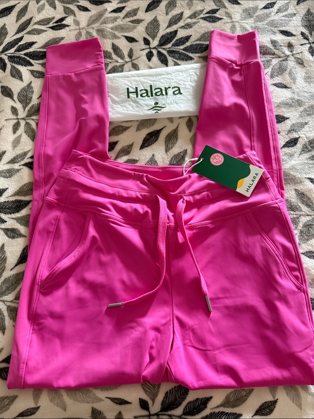 Halara Hot Pink Petite Joggers